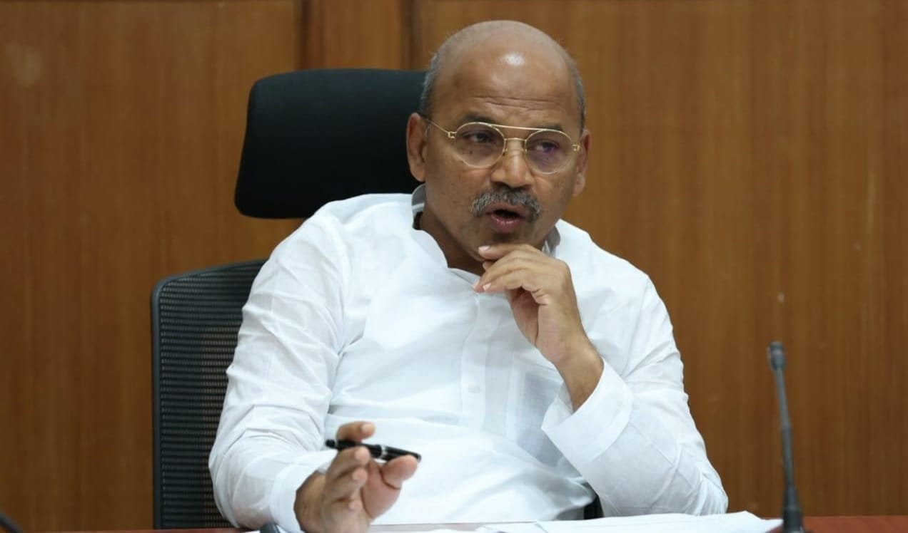 ನರ್ಸಿಂಗ್ ಕಾಲೇಜುಗಳ ಬೇಡಿಕೆ ತಿರಸ್ಕಾರ, ಅಧಿಕ ಶುಲ್ಕ ವಿಧಿಸಿದರೆ ಕಠಿಣ ಕ್ರಮ ಎಂದ ಸಚಿವರು