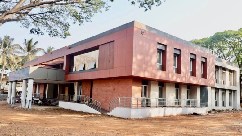 ಬೆಳಗಾವಿ ಜಿಲ್ಲೆ ವಿಭಜನೆಗೆ ಒತ್ತಾಯ ; ಮುಖಂಡರಿಂದ ಮುಖ್ಯಮಂತ್ರಿ ಸಿದ್ದರಾಮಯ್ಯ ಭೇಟಿ