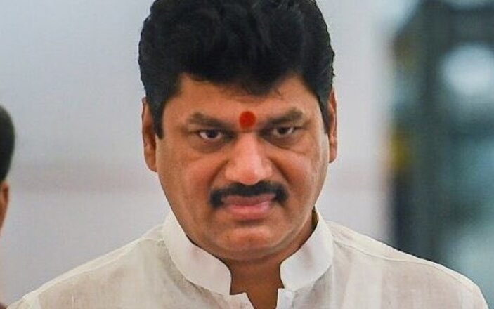 ಕೊಲೆ ಪ್ರಕರಣದಲ್ಲಿ ಆಪ್ತನ ಪಾತ್ರ: ಮಹಾ ಸಚಿವರ ತಲೆದಂಡ