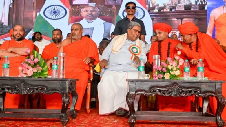 ಕಾಗಿನೆಲೆ ಗುರುಪೀಠಕ್ಕೆ ಸರ್ಕಾರದಿಂದ ಎಲ್ಲಾ ರೀತಿಯ ಸಹಕಾರ: ಸಿಎಂ ಭರವಸೆ