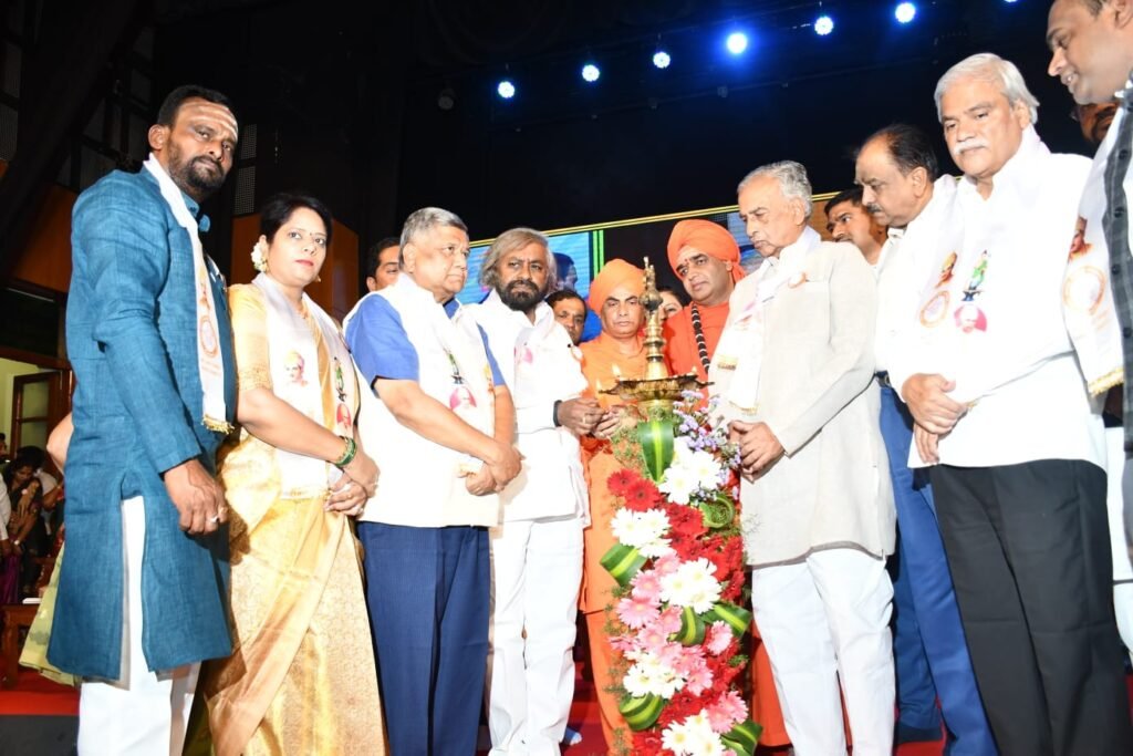 ಅಖಿಲ ಭಾರತ ವೀರಶೈವ-ಲಿಂಗಾಯಿತ ಮಹಾಸಭಾ ಮಹಿಳಾ ಮತ್ತು ಯುವ ವಿಭಾಗಗಳ ಪದಗ್ರಹಣ