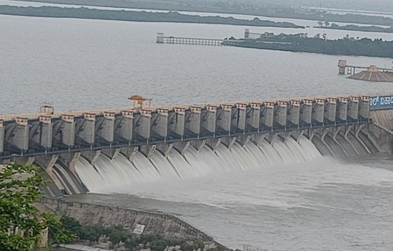 ಆಲಮಟ್ಟಿ ಅಣೆಕಟ್ಟು ಎತ್ತರ ಹೆಚ್ಚಳ ಬಗ್ಗೆ ಗೆಜೆಟ್ ಅಧಿಸೂಚನೆ ಹೊರಡಿಸದಂತೆ ಕೇಂದ್ರಕ್ಕೆ ಆಂಧ್ರ ಆಗ್ರಹ
