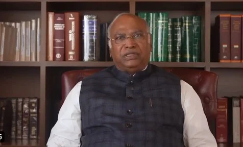 ಹಣದುಬ್ಬರ, ನಿರುದ್ಯೋಗ ವಿಚಾರದಲ್ಲಿ ಮೋದಿ ಸರ್ಕಾರದ ವಿರುದ್ಧ ಖರ್ಗೆ ವಾಗ್ದಾಳಿ