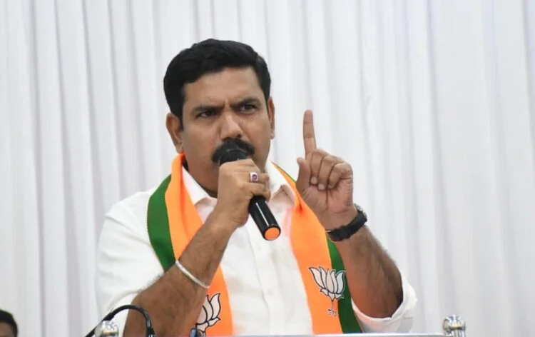 ಬರ ನಿರ್ವಹಣೆಯಲ್ಲಿ ಡಿಕೆಶಿ ಸರ್ಕಾರ ವಿಫಲ? ಹೆಚ್.ಕೆ.ಪಾಟೀಲ್ ರಾಜೀನಾಮೆ ಬೆದರಿಕೆಯೇ ಬಿಜೆಪಿಗೆ ಅಸ್ತ್ರ!