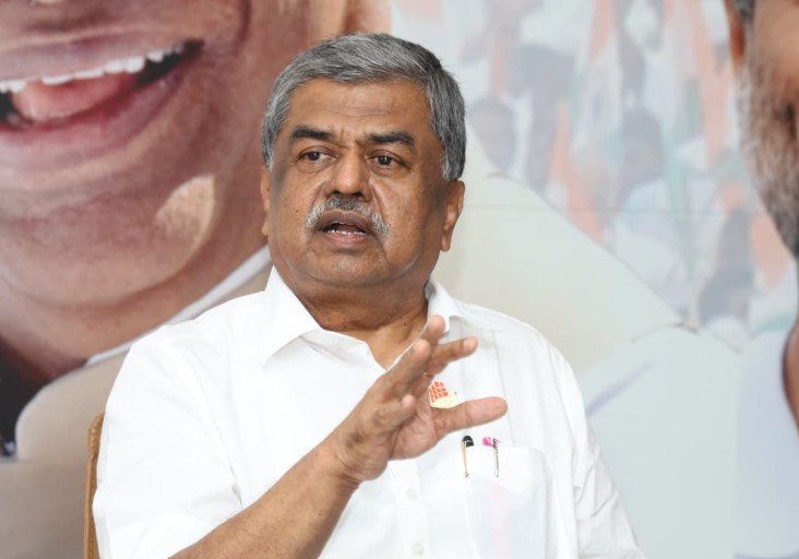 ಚುನಾವಣಾ ಆಯೋಗದ ವಿರುದ್ಧದ ಆರೋಪಗಳಿಗೆ ಉತ್ತರಿಸಲಿ: ಬಿ.ಕೆ. ಹರಿಪ್ರಸಾದ್