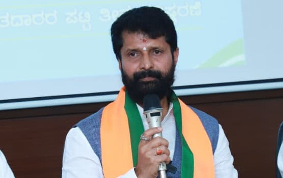 ಶಿಕ್ಷಕರ ಸಮಸ್ಯೆಗಳಿಗೆ ಧ್ವನಿಯಾದ ಶಶೀಲ್ ನಮೋಶಿಗೆ ಪ್ರಥಮ ಪ್ರಾಶಸ್ತ್ಯದ ಮತ ನೀಡಿ: ಡಾ. ರವಿ ಸಿ.ಟಿ.